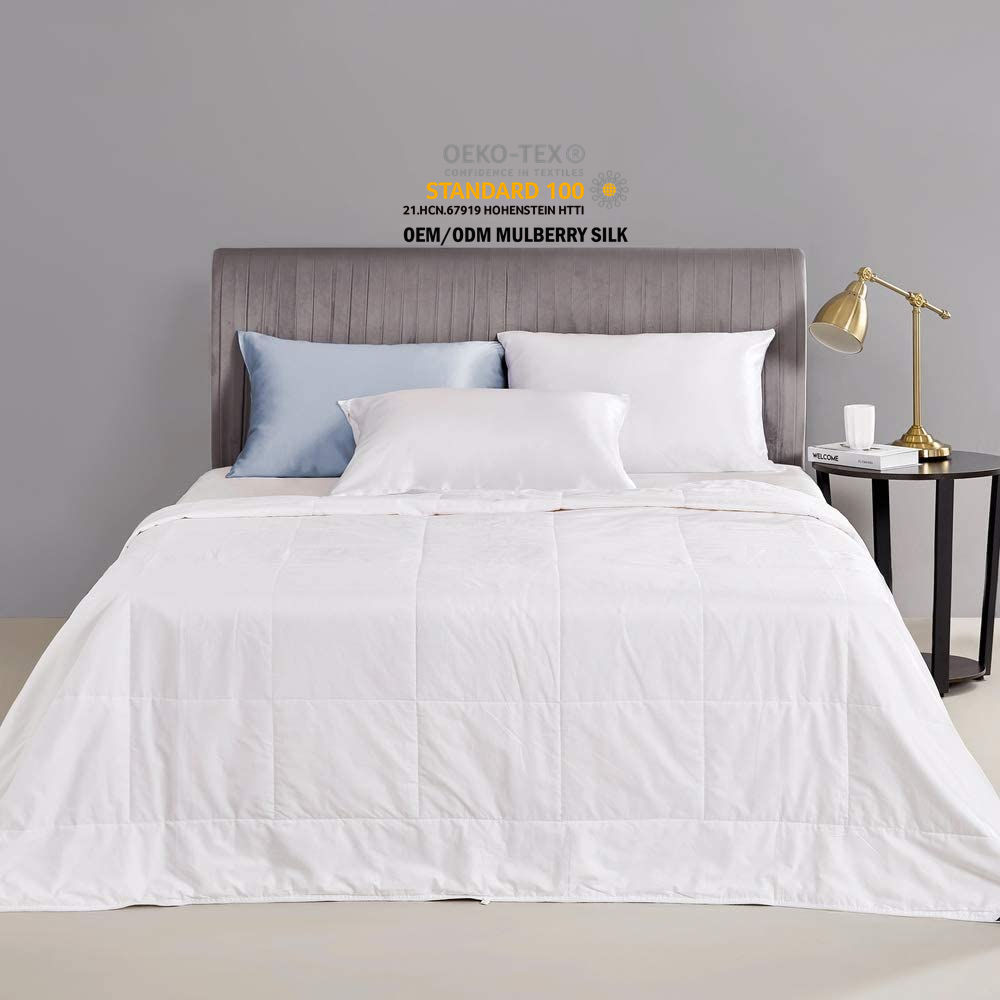 Hot Selling Natural Silk Insert Reversible Quilt Super Soft Comforter Queen King Size Comforter Luxury Silk Duvet Inner